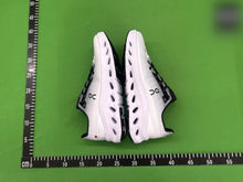Miniature QC 4
